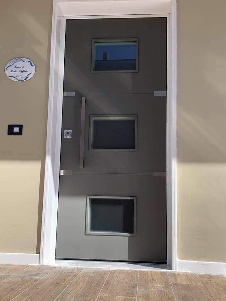 Porta blindata CBS a Saronno